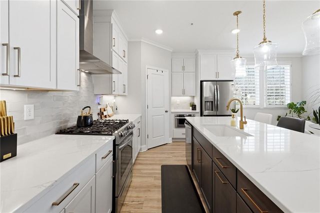 425 Retreat Ln, Canton, GA 30114