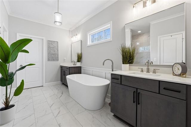 425 Retreat Ln, Canton, GA 30114