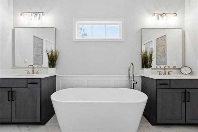 425 Retreat Ln, Canton, GA 30114