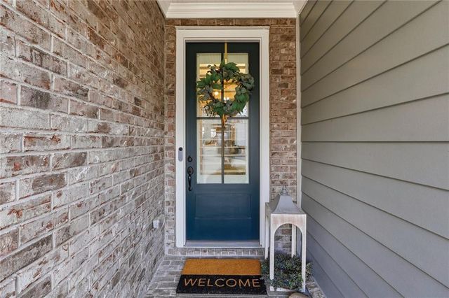 425 Retreat Ln, Canton, GA 30114