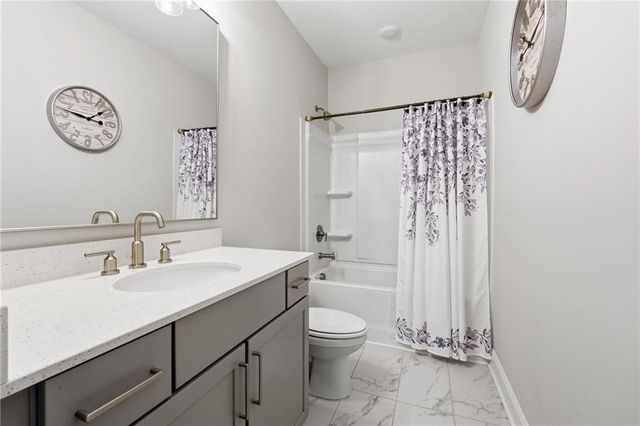 425 Retreat Ln, Canton, GA 30114