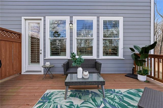 425 Retreat Ln, Canton, GA 30114