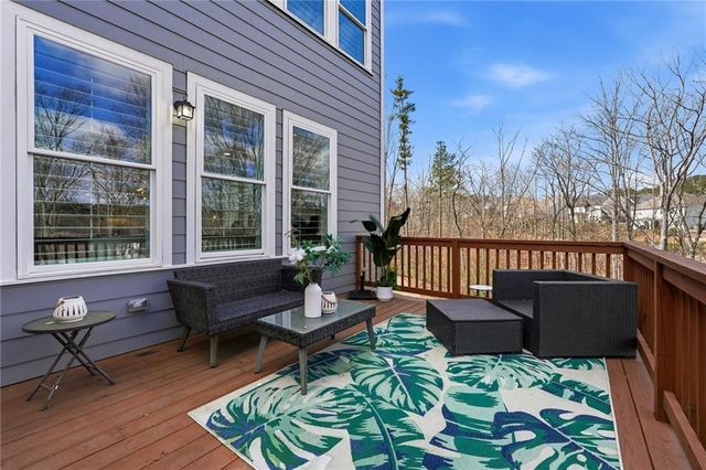 425 Retreat Ln, Canton, GA 30114