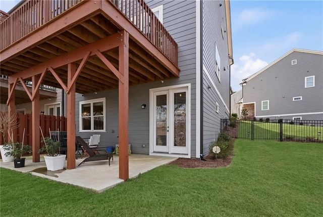 425 Retreat Ln, Canton, GA 30114