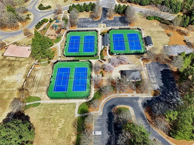 425 Retreat Ln, Canton, GA 30114