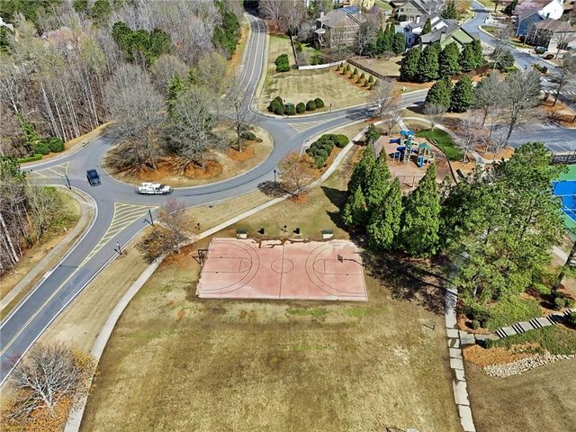425 Retreat Ln, Canton, GA 30114