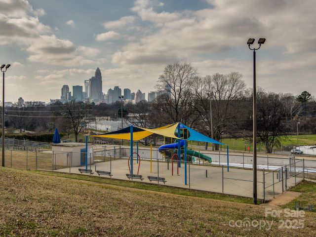2338 Yadkin Avenue 505, Charlotte, NC 28205