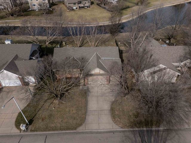 2409 N Baytree, Wichita, KS 67205