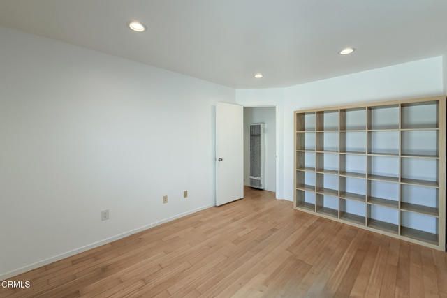 120 Bardsdale Avenue, Oxnard, CA 93035