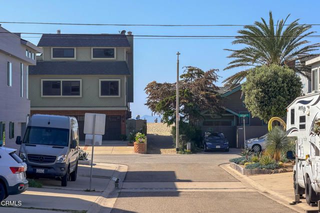 120 Bardsdale Avenue, Oxnard, CA 93035