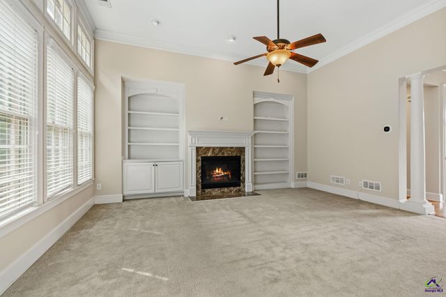 1032 SW Willowood Lane, Atlanta, GA 30331