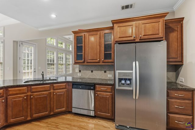 1032 SW Willowood Lane, Atlanta, GA 30331