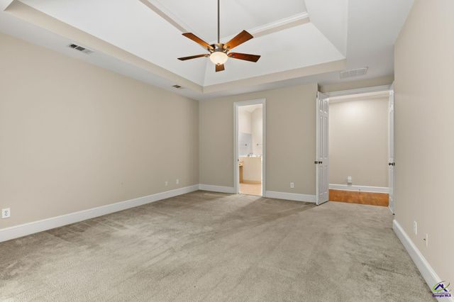 1032 SW Willowood Lane, Atlanta, GA 30331
