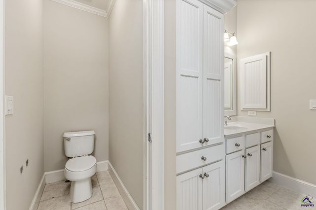 1032 SW Willowood Lane, Atlanta, GA 30331