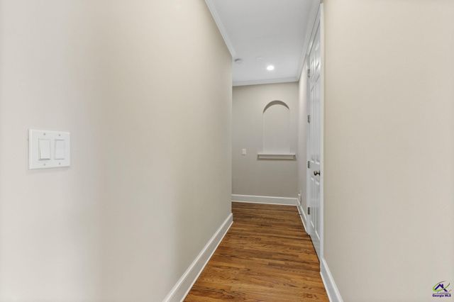 1032 SW Willowood Lane, Atlanta, GA 30331