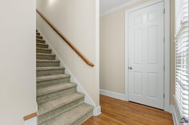 1032 SW Willowood Lane, Atlanta, GA 30331