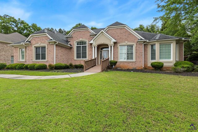 1032 SW Willowood Lane, Atlanta, GA 30331