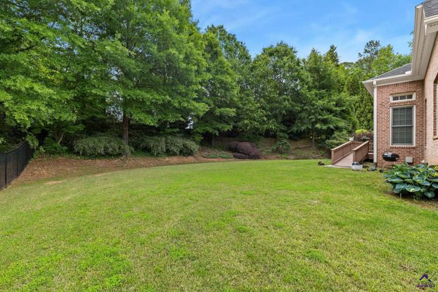 1032 SW Willowood Lane, Atlanta, GA 30331
