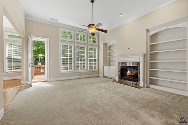 1032 SW Willowood Lane, Atlanta, GA 30331