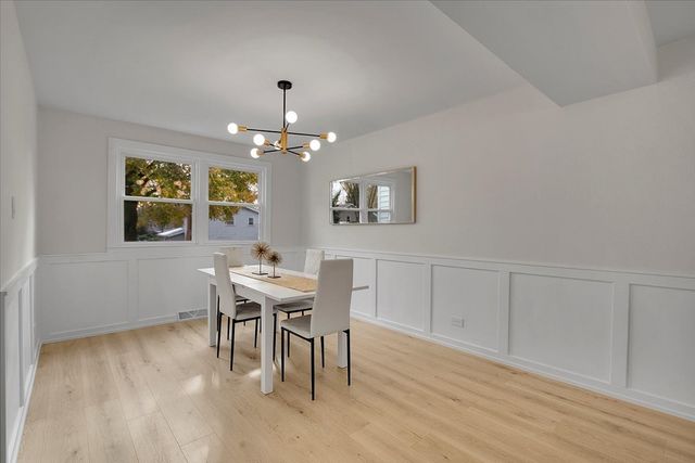 1109 71st Street, Darien, IL 60561