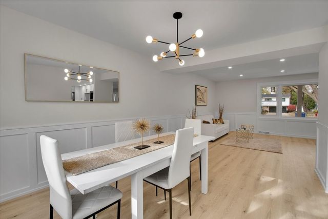 1109 71st Street, Darien, IL 60561