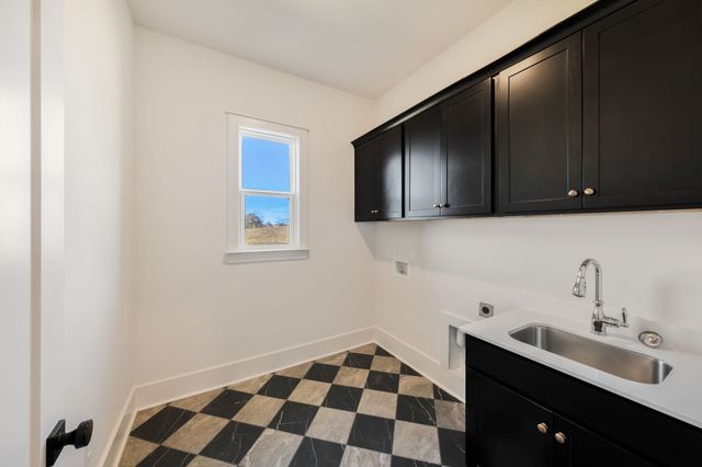 5033 Fairhaven Circle, Thompsons Station, TN 37179