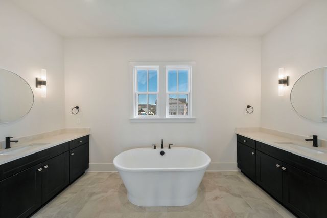 5033 Fairhaven Circle, Thompsons Station, TN 37179