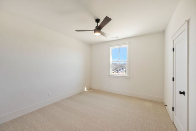 5033 Fairhaven Circle, Thompsons Station, TN 37179