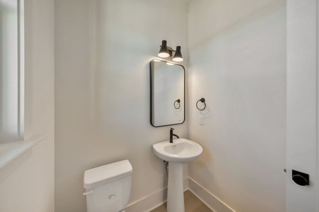 5033 Fairhaven Circle, Thompsons Station, TN 37179