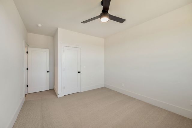 5033 Fairhaven Circle, Thompsons Station, TN 37179