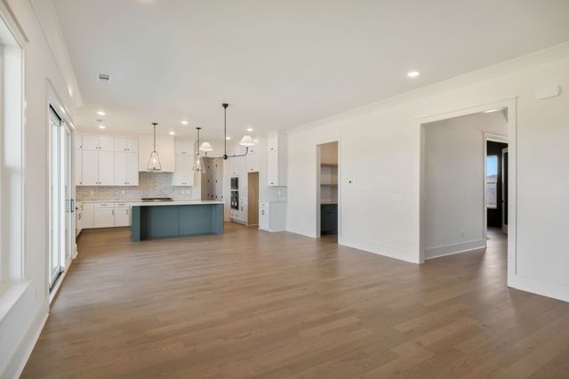 5033 Fairhaven Circle, Thompsons Station, TN 37179