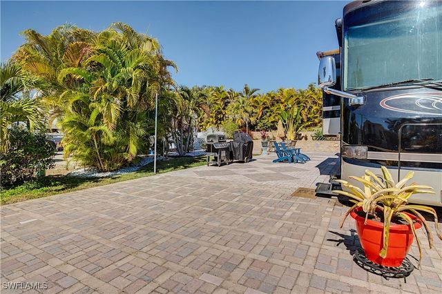 5016 White Sky CIR, Fort Myers, FL 33908