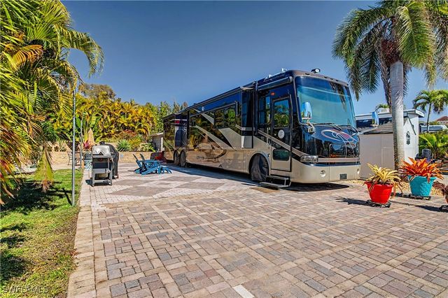 5016 White Sky CIR, Fort Myers, FL 33908