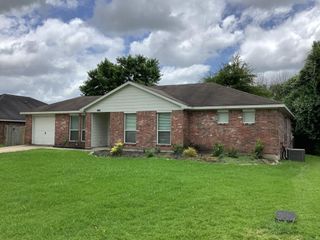 13049 Skyline Drive, Willis, TX 77318