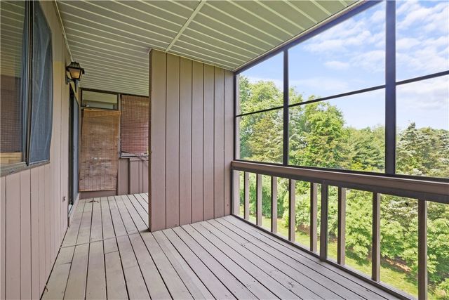 196 Old River Road 5F, Lincoln, RI 02865