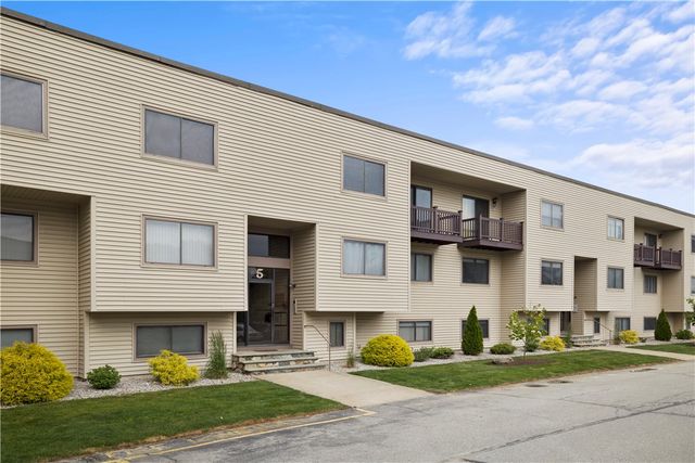 196 Old River Road 5F, Lincoln, RI 02865