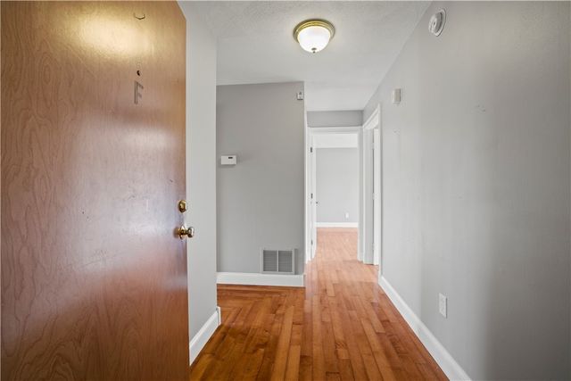 196 Old River Road 5F, Lincoln, RI 02865