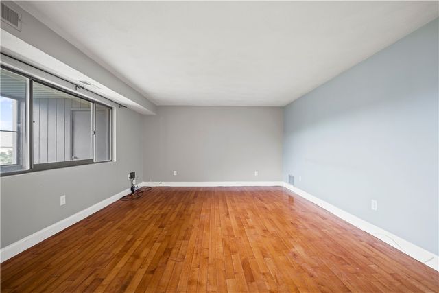 196 Old River Road 5F, Lincoln, RI 02865