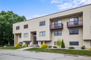 196 Old River Road 5F, Lincoln, RI 02865