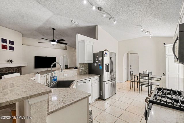 2602 SUNRISE RIDGE Lane, Jacksonville, FL 32211