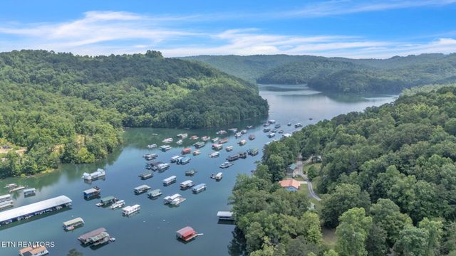 237 Blue Ridge Rd, Speedwell, TN 37870
