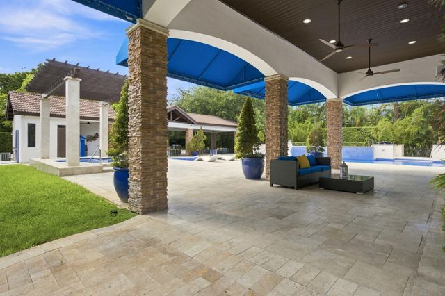 4851 SW 111TH Terrace, Davie, FL 33328