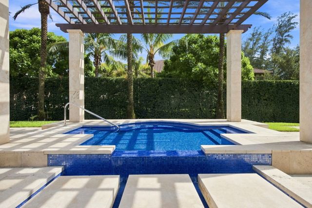 4851 SW 111TH Terrace, Davie, FL 33328