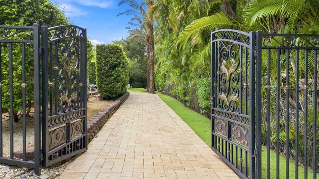 4851 SW 111TH Terrace, Davie, FL 33328