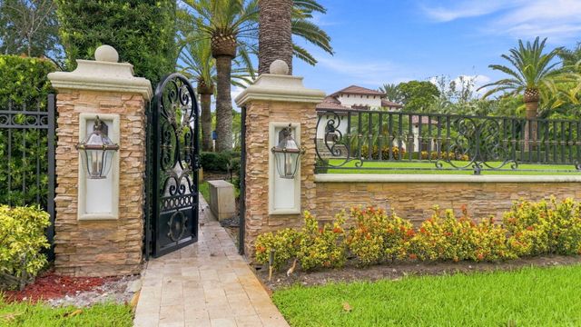 4851 SW 111TH Terrace, Davie, FL 33328