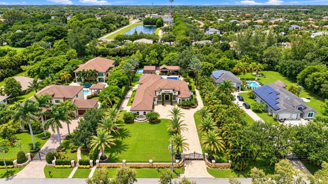 4851 SW 111TH Terrace, Davie, FL 33328