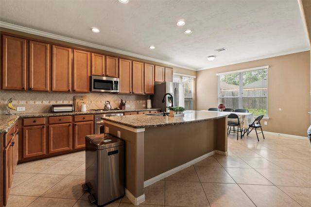 5714 Brookway Willow Drive, Klein, TX 77379