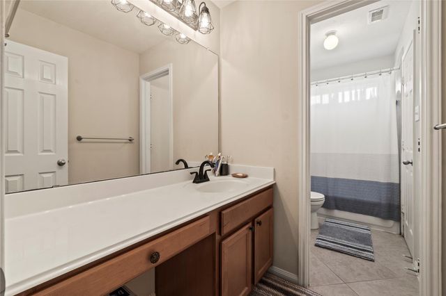 5714 Brookway Willow Drive, Klein, TX 77379