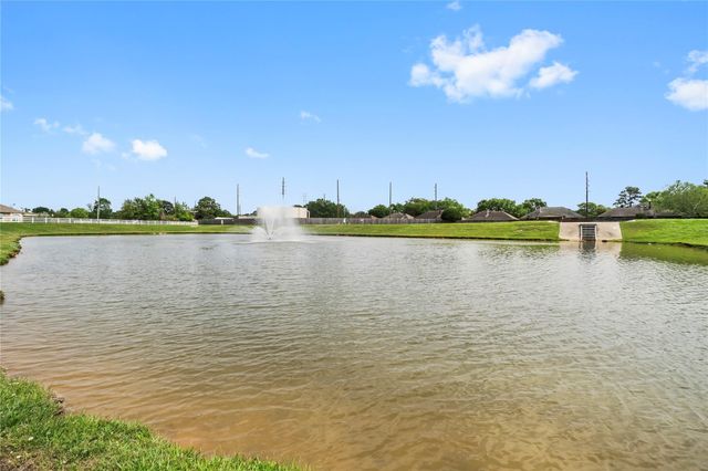 5714 Brookway Willow Drive, Klein, TX 77379