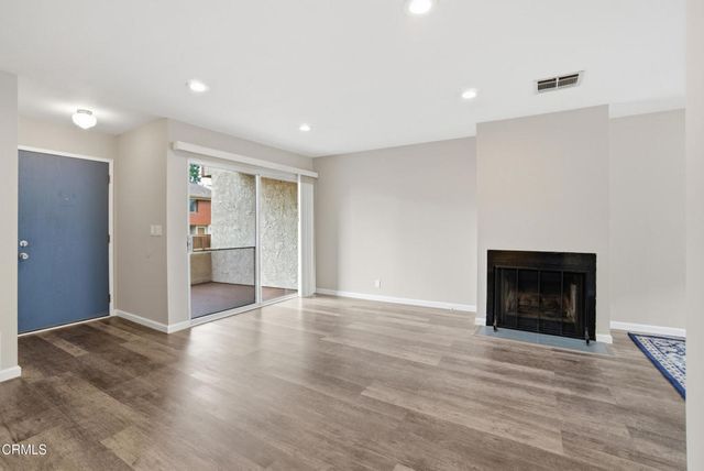 735 County Square Drive 34, Ventura, CA 93003
